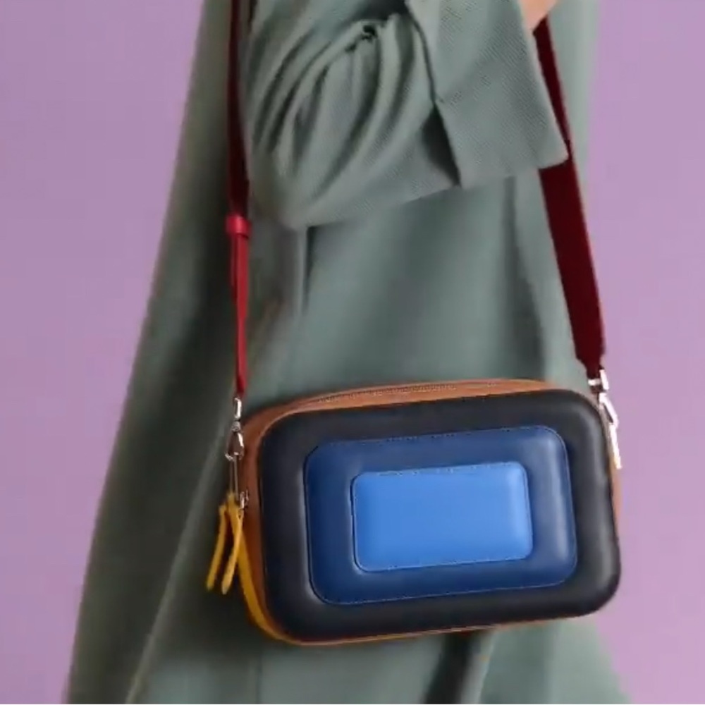 MLouye Art Deco Camera Bag NWOT